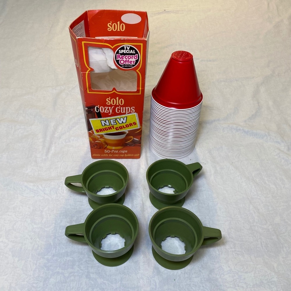 Vintage Solo Cozy Cups Set‎ w Holders Red Plastic Cups Boxed 1970s TV Offer